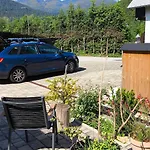 Cozy Wabi-sabi Retreat W Bikes By The River * Бохинь