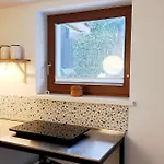 Cozy Wabi-sabi Retreat W Bikes By The River