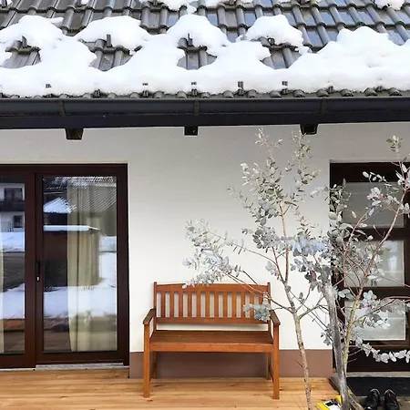 Cozy Wabi-sabi Retreat W Bikes By The River شقة