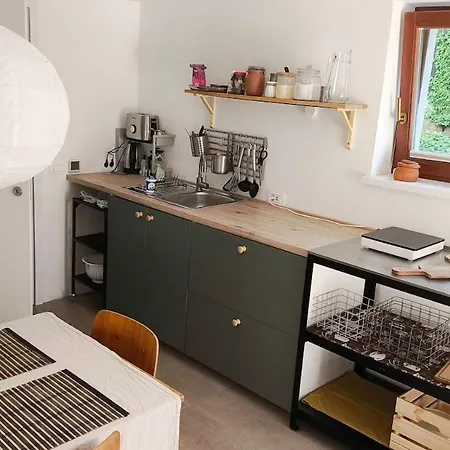 Апартаменты Cozy Wabi-sabi Retreat W Bikes By The River *