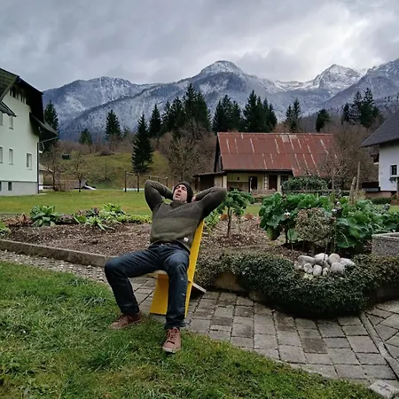 Апартаменты Cozy Wabi-sabi Retreat W Bikes By The River