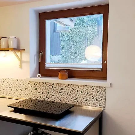 Cozy Wabi-sabi Retreat W Bikes By The River