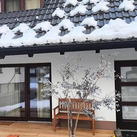 Appartement Cozy Wabi-sabi Retreat W Bikes By The River