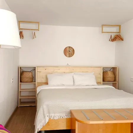 Cozy Wabi-sabi Retreat W Bikes By The River شقة